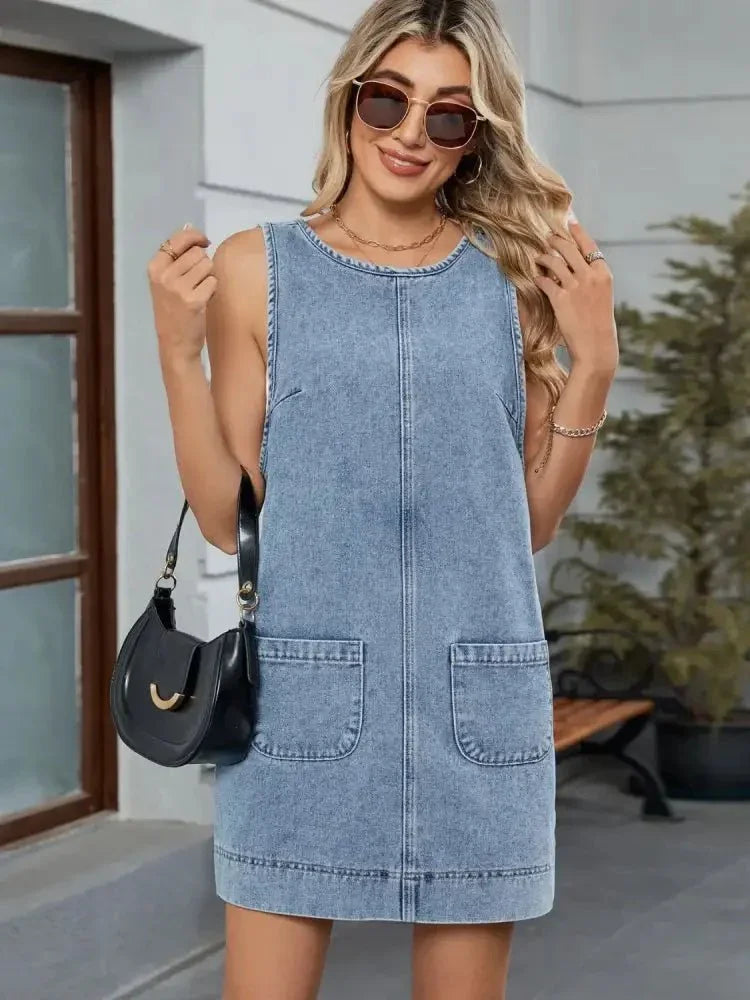 Round Neck Denim Overall Dress - Update AvenueDenim Dresses & SkirtsTrendsi10010047138701910010047138701989f04492 - 001b - 4808 - a5dc - 9deaf6ce826e - Max - OriginLight Blue