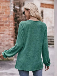 Round Neck Long Sleeve Casual T-Shirt - Update AvenueT-ShirtsTrendsi1001003444114071001003444114077e23b538 - f2d9 - 4685 - a21b - babaff40c165 - Max - OriginDark Green