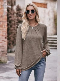 Round Neck Long Sleeve Casual T-Shirt - Update AvenueT-ShirtsTrendsi1001003444124411001003444124416de7190e - e7c5 - 49f7 - ad86 - 394b97bb8e91 - Max - OriginTaupe