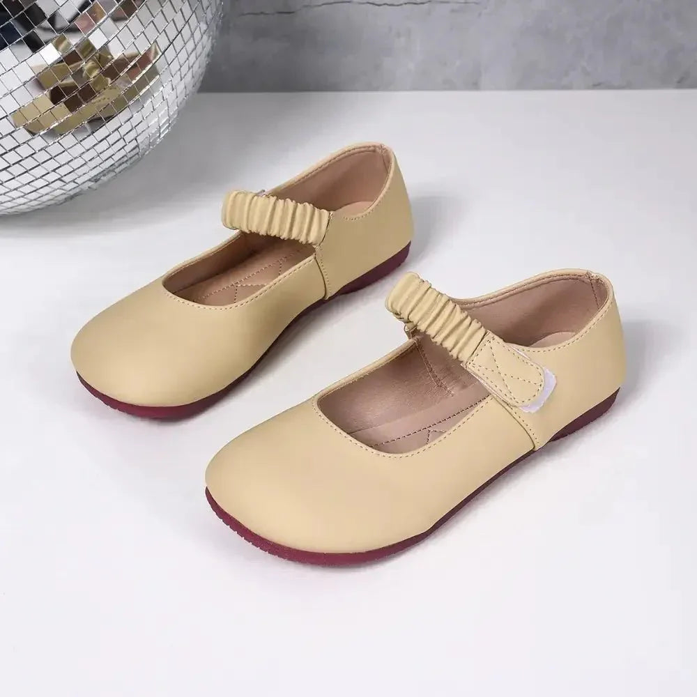 Round Toe Flat Loafers - Update AvenueTrendsi100600285505481100600285505481Round Toe Flat LoafersBeige
