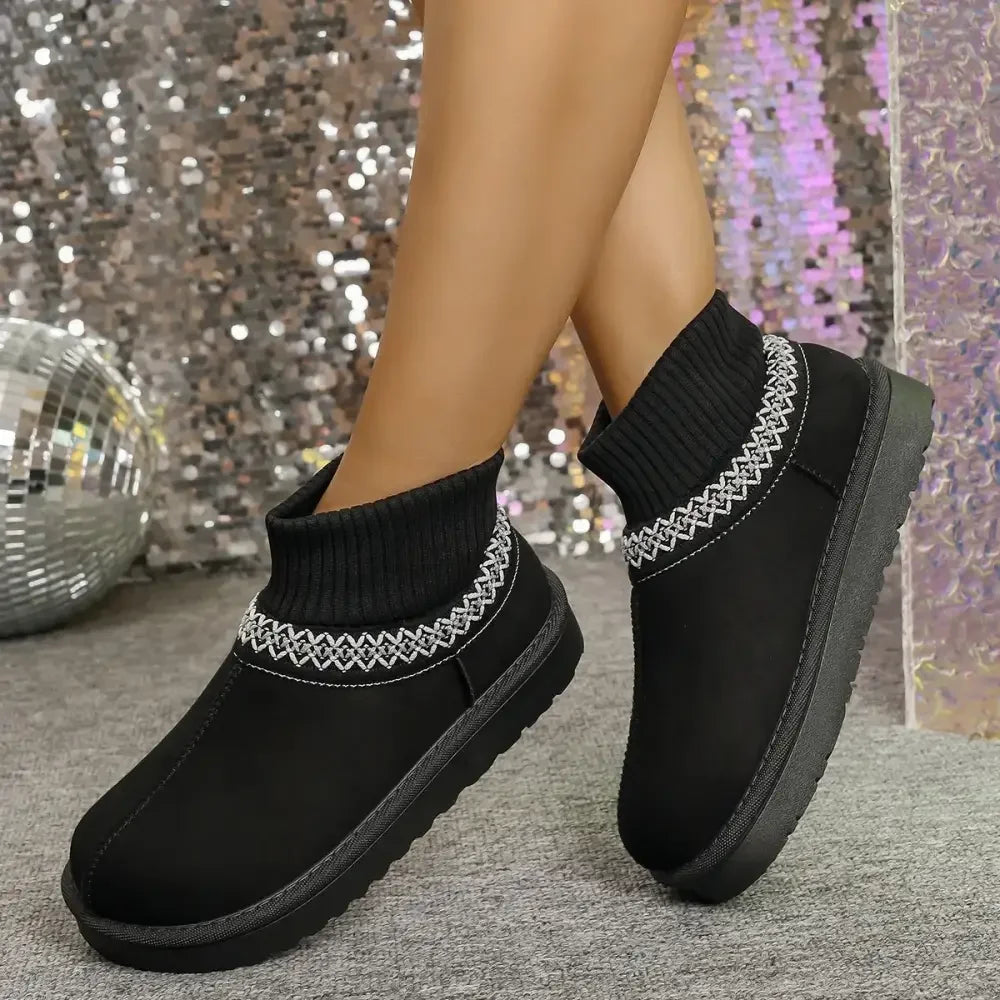 Round Toe Platform Boots