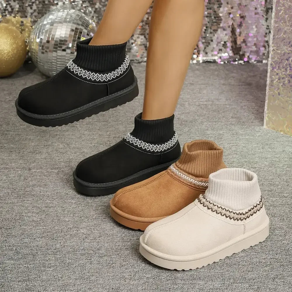 Round Toe Platform Boots