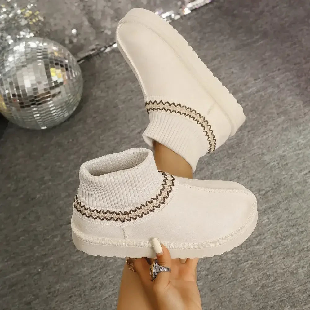 Round Toe Platform Boots