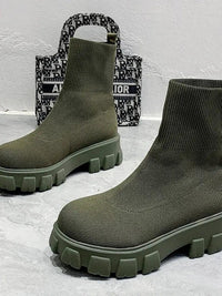 Round Toe Platform Boots - Update AvenueTrendsi100600764735835100600764735835Round Toe Platform BootsGreen