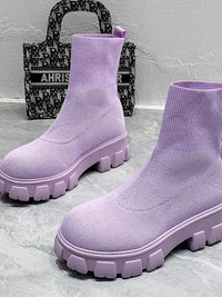Round Toe Platform Boots - Update AvenueTrendsi100600764735835100600764735835Round Toe Platform BootsGreen