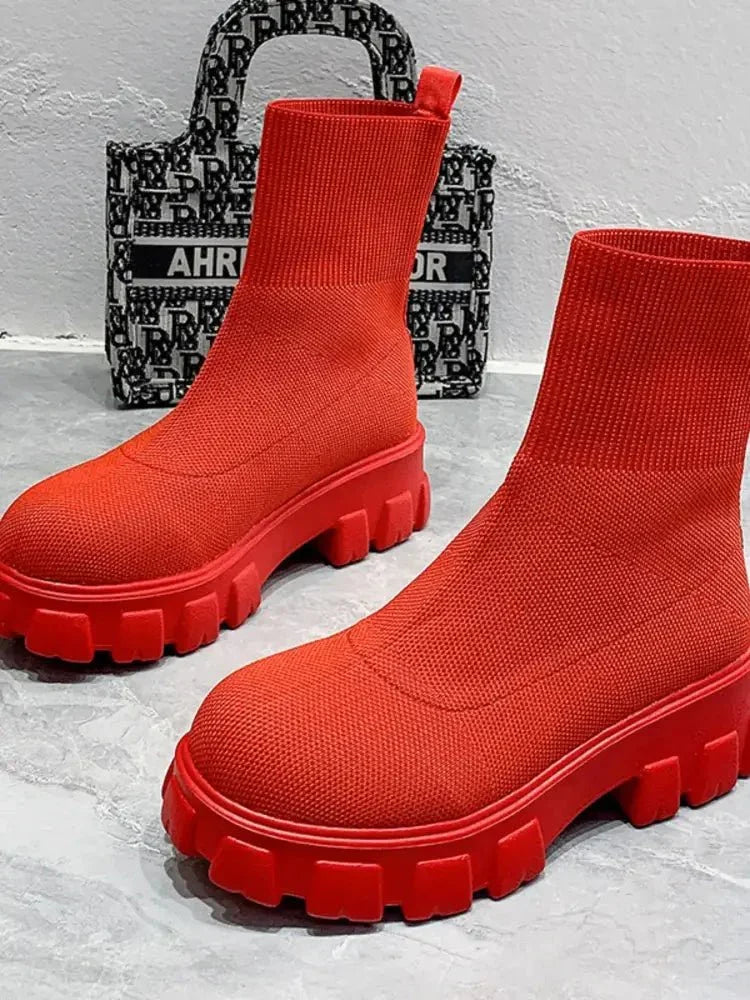 Round Toe Platform Boots - Update AvenueTrendsi100600764738330100600764738330Round Toe Platform BootsPurple