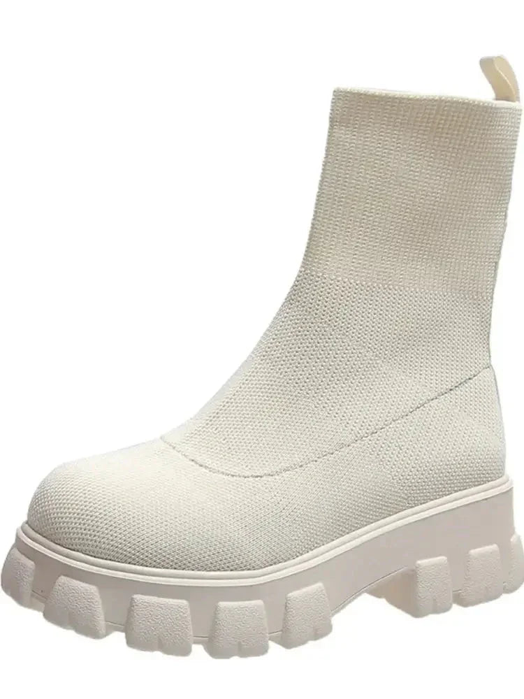 Round Toe Platform Boots - Update AvenueTrendsi100600764739876100600764739876Round Toe Platform BootsBeige
