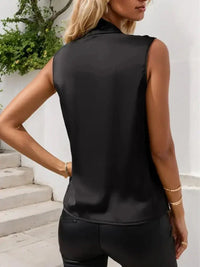 Ruched Surplice Sleeveless Top - Update AvenueTrendsi1001004648419931001004648419935096697f25f944538e041572e0cf66f4 - Max - OriginBlack