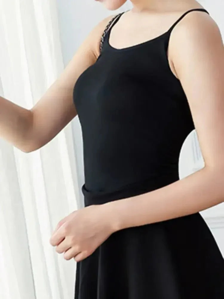 Scoop Neck Cami Top - Update AvenueDaily EssentialsTrendsi1001009715747831001009715747832b95918d - a9dd - 4db3 - b9ca - 1b21aa0066db - Max - OriginCross - black