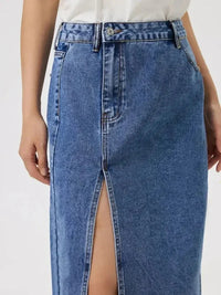 Slit Midi Denim Skirt with Pockets - Update AvenueDenim Dresses & SkirtsTrendsi100100017881527100100017881527f6a11a97 - 0dd7 - 48ad - b5bc - 9618b37ec9ba - MaxMedium