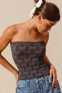 SO ME Jacquard Floral Two Tone Seamless Tube Top - Update AvenueTanks & CamisTrendsi100100898161488100100898161488d85597d475064dc28e12b72984c5789c - Max - Origin2TONE BLACK