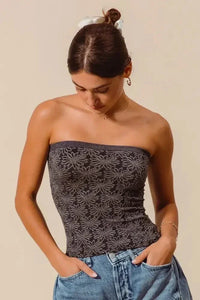 SO ME Jacquard Floral Two Tone Seamless Tube Top - Update AvenueTanks & CamisTrendsi100100898161488100100898161488ba1d033f12004c269ba15da6cf1797f0 - Max - Origin2TONE BLACK