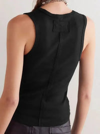 Solid V - Neck Tank - Update AvenueTanks & CamisTrendsi100100735689833100100735689833207deee2 - fe23 - 4bc9 - 8a33 - 14713d7cd0b6 - Max - OriginBlack