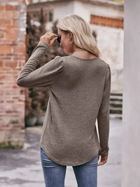 Square Neck Long Sleeve T-Shirt - Update AvenueT-ShirtsTrendsi100100618973170100100618973170ae2cc87c - e91f - 43ec - 8a81 - 15e877f503c8 - Max - OriginTaupe
