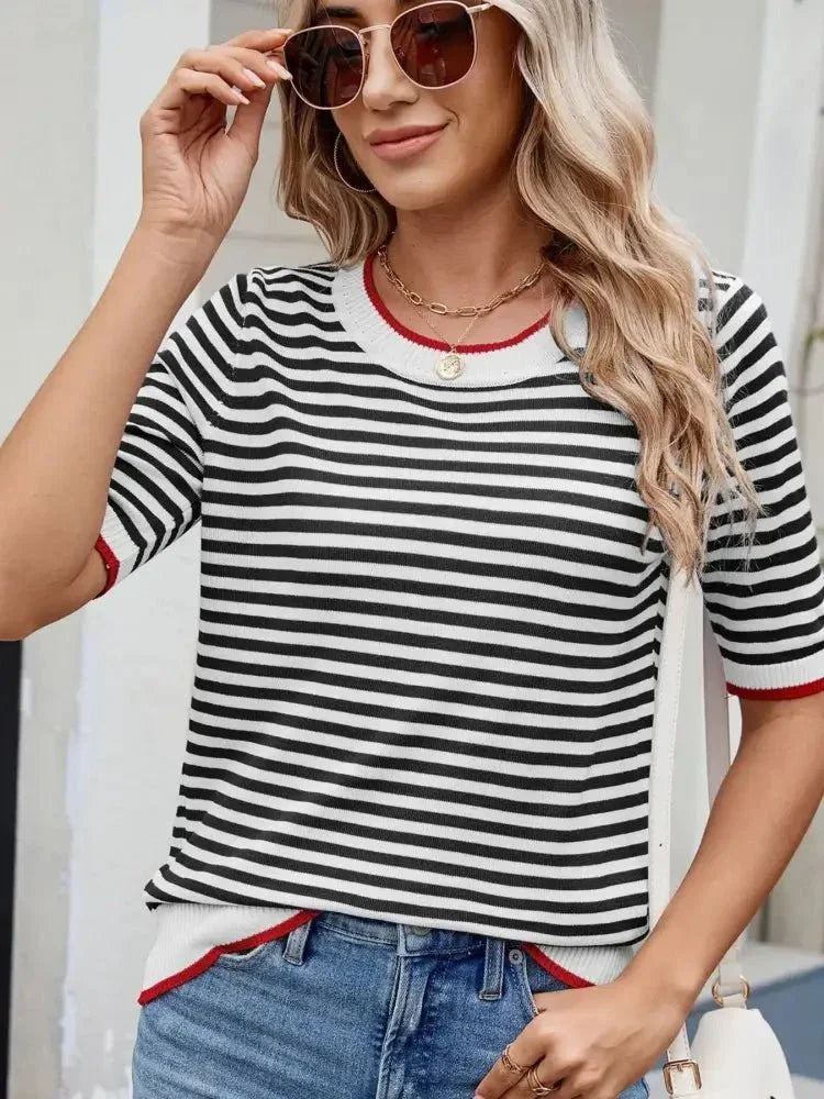 Striped Casual T-Shirt with Contrast Trim - Update AvenueT-ShirtsTrendsi10010009077199510010009077199504e1a0ff524b453b95ec7371238d02a3 - Max - OriginBlack/White