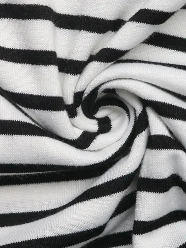 Striped Notched Short Sleeve T-Shirt - Update AvenueT-ShirtsTrendsi1001000829013881001000829013881d7f0ceb - 668e - 4a0c - 8e8b - c078924f7931 - Max - OriginBlack White