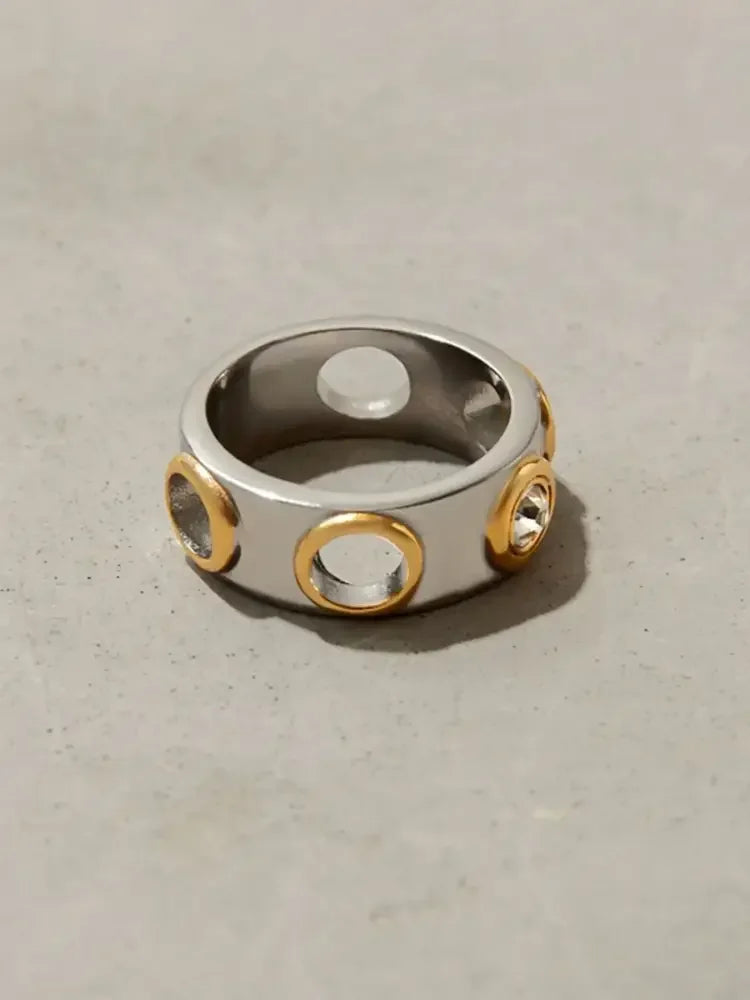 Two-Tone Cutout Ring