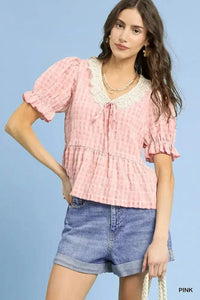Umgee Short Sleeve Gingham Lace Peplum Blouse - Update AvenueTrendsi100100580091089100100580091089534b17f0 - 319a - 4629 - 8b67 - 51b7587e7d12 - Max - OriginPink