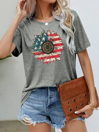 US Flag Flower Graphic Tee - Update AvenueHonor the Stars and StripesTrendsi10010197015775110010197015775143d0719243804c55ab6d1fa086fa589e - MaxMid Gray