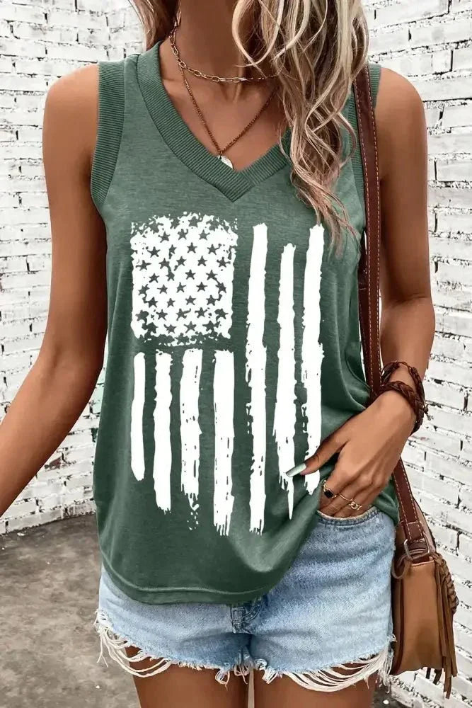 US Flag V - Neck Tank - Update AvenueHonor the Stars and StripesTrendsi100100440151670100100440151670396b9508 - a7a6 - 46b0 - 87cd - 434f0829cd3a - MaxBlack Forest
