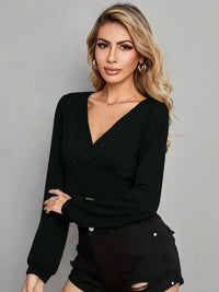 V Neck Crop Top - Update AvenueTrendsi10010104405698010010104405698094bc2bd186c440f3a087e6b6d95a792c - MaxBlack