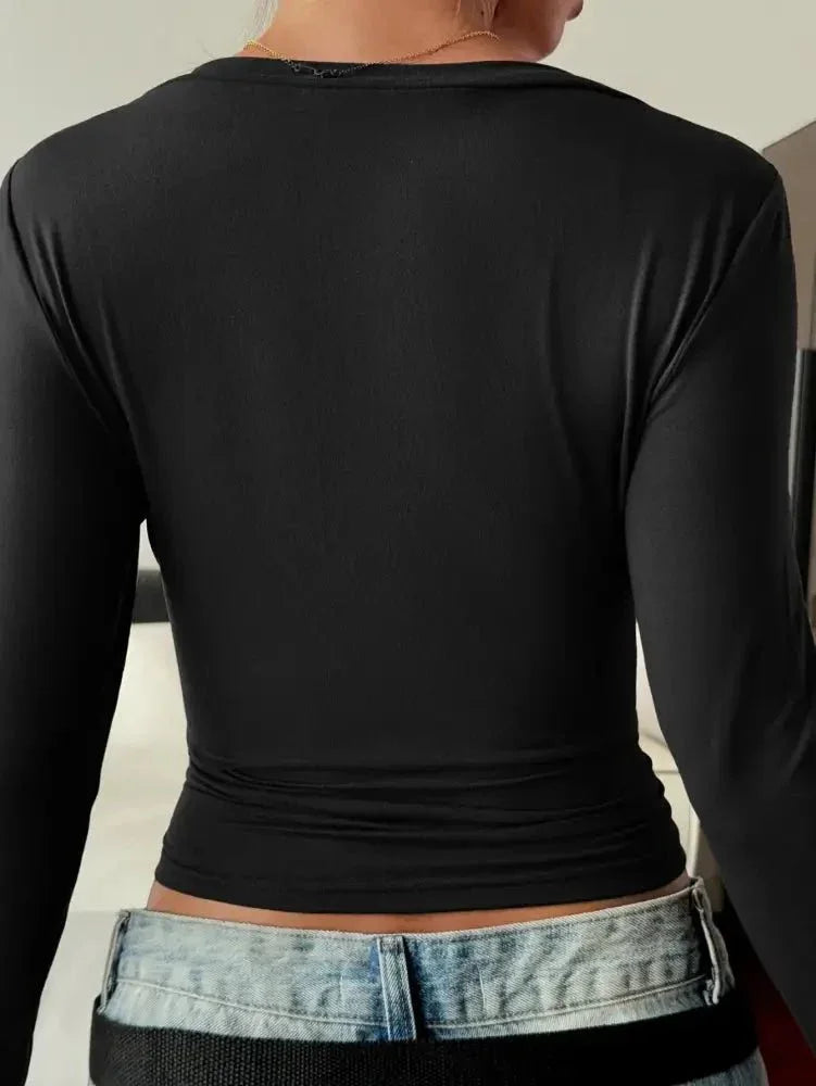 V - Neck Long Sleeve Fitted T-Shirt - Update AvenueT-ShirtsTrendsi100100342869794100100342869794eed78374 - 969f - 40e3 - 93b7 - 2849aa615a9f - Max - OriginBlack