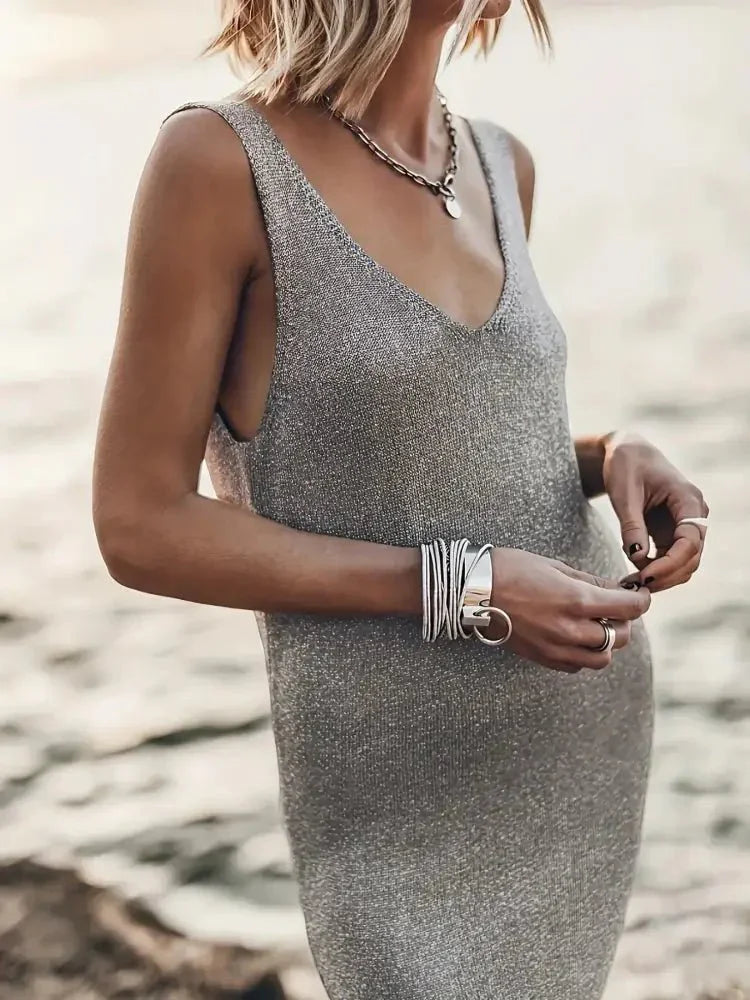 V - Neck Sleeveless Midi Dress - Update AvenueCasual DressesTrendsi100100681207798100100681207798V - Neck Sleeveless Midi DressGrey