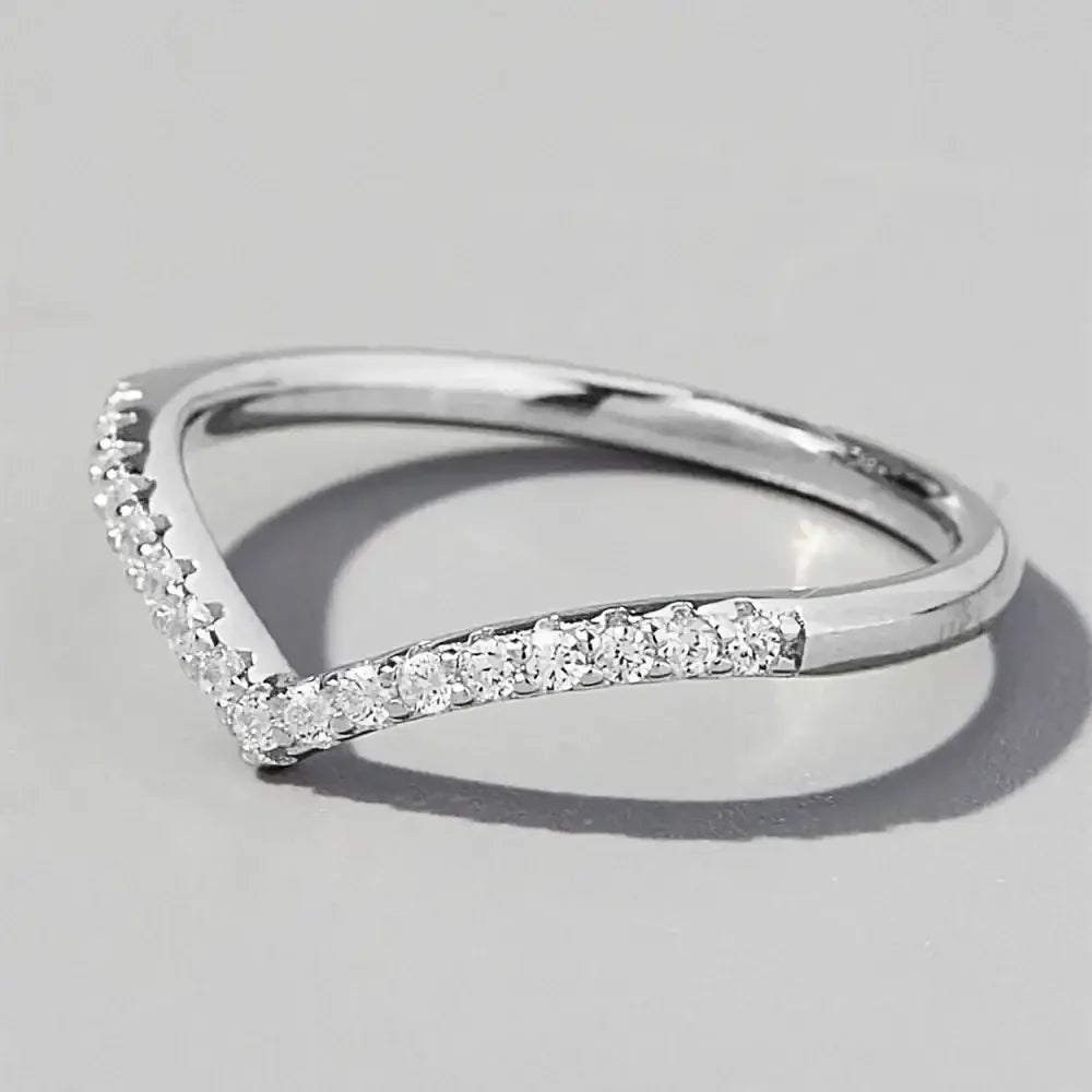 V Shape Inlaid Zircon 925 Sterling Silver Ring