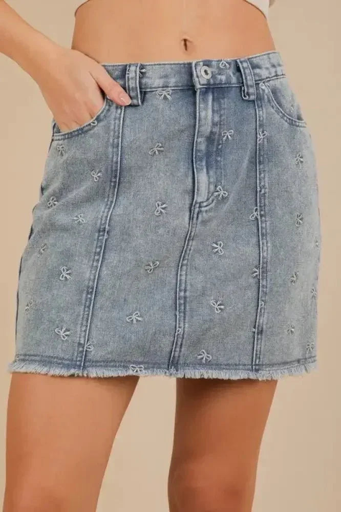 VERY J Bow Printed Casual Denim Mini Skirt - Update AvenueDenim Dresses & SkirtsTrendsi100100968511734100100968511734ab40886f1b624b688221211c211a00e2 - Max - OriginIndigo